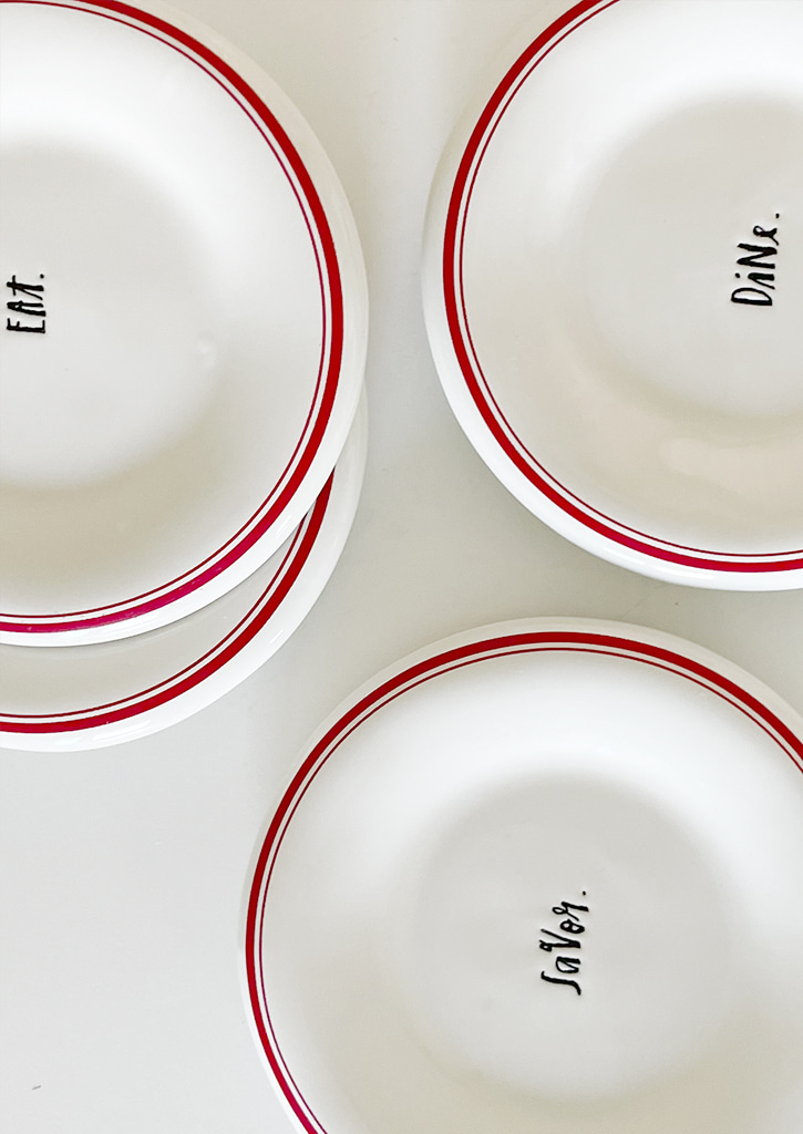 Red stripe plates &#039;Snack Dine&#039;