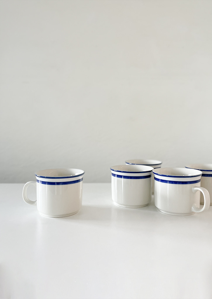 Blue line coffee cup
