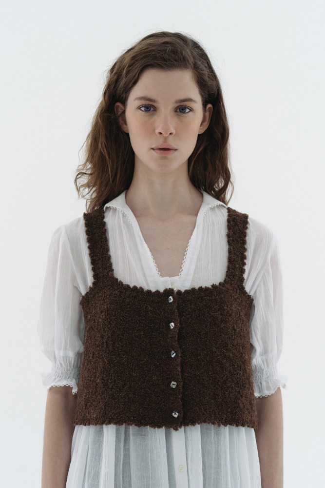 Via Bonny short knit vest (brown)