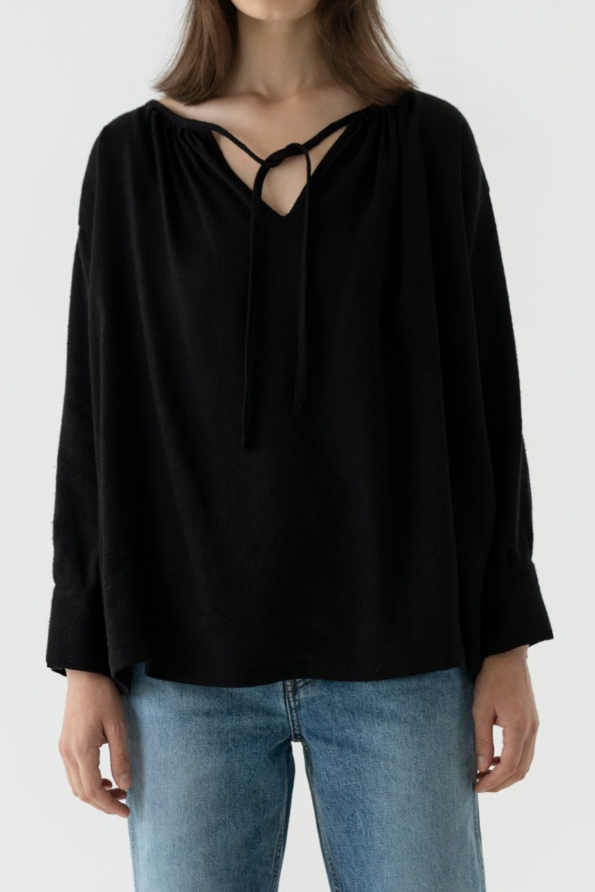 Via Sophia linen blouse (black)
